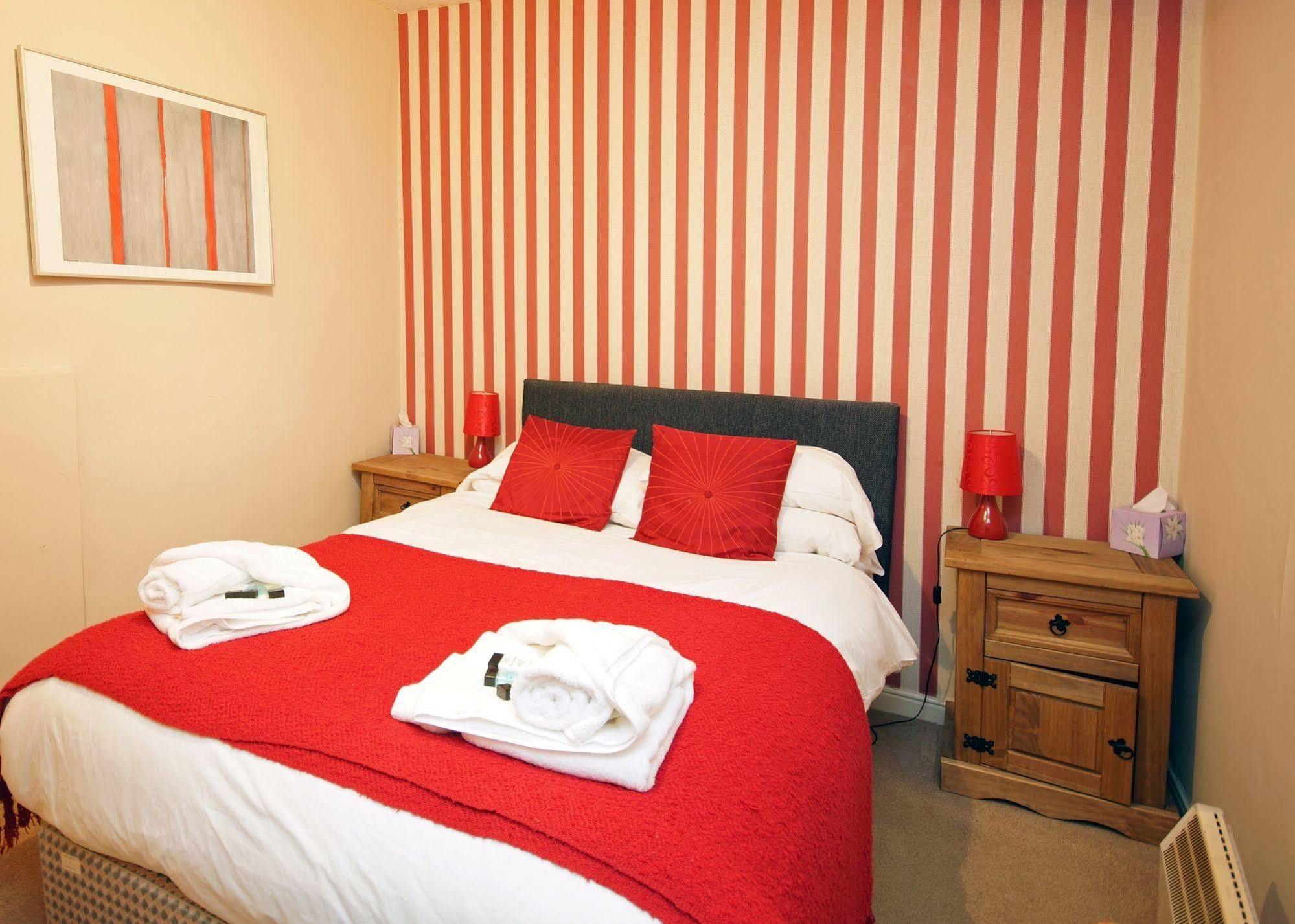 Devonshire Arms Inn Cracoe Экстерьер фото